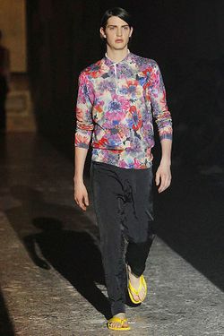 Dries Van Noten  08mb
